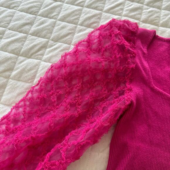 On Twelfth Top Womens Small Hot Pink Sheer Puff Sleeve Dainty Milkmaid Coquette - Picture 4 of 12